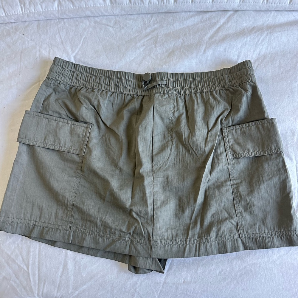 Zara Olive Green Utility Skort | Size M | Excellent Condition - Picture 2 of 4